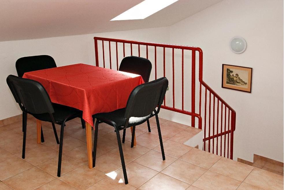 Liszt Apartman Pětikostelí Pokoj fotografie